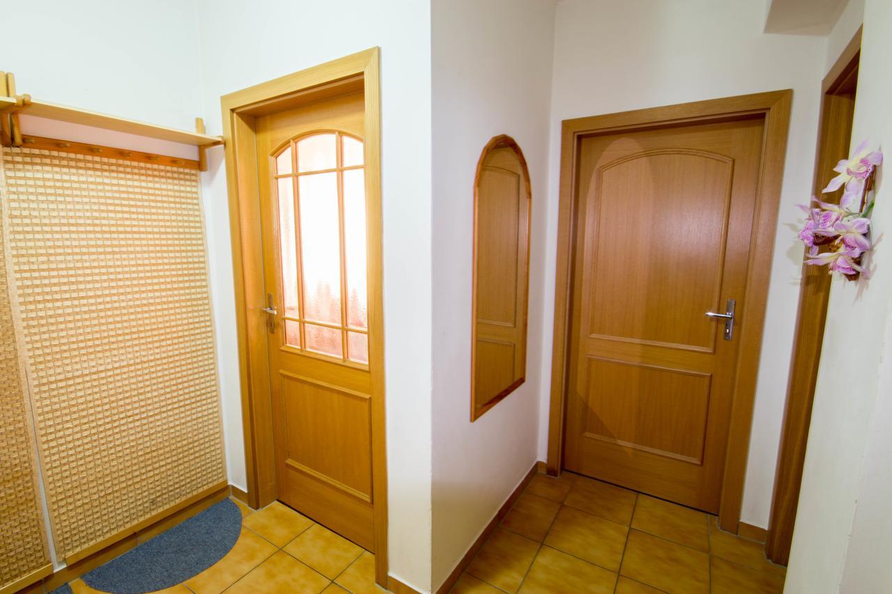 דירות יאסימוב Apartman K Lanovce מראה חיצוני תמונה